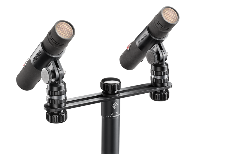 x2_desktop_DS120-SG21bk-KM184Anx-AB-1_Neumann_SR