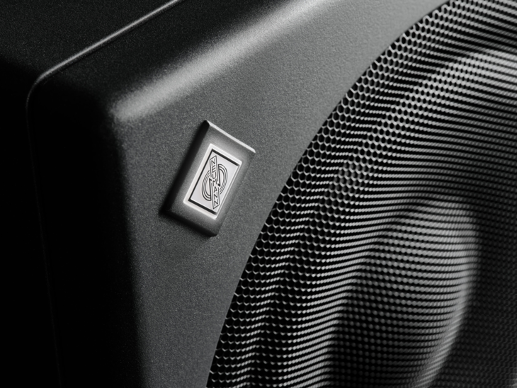 KH-810_II_Detail_Neumann-Studio-Subwoofer_MR